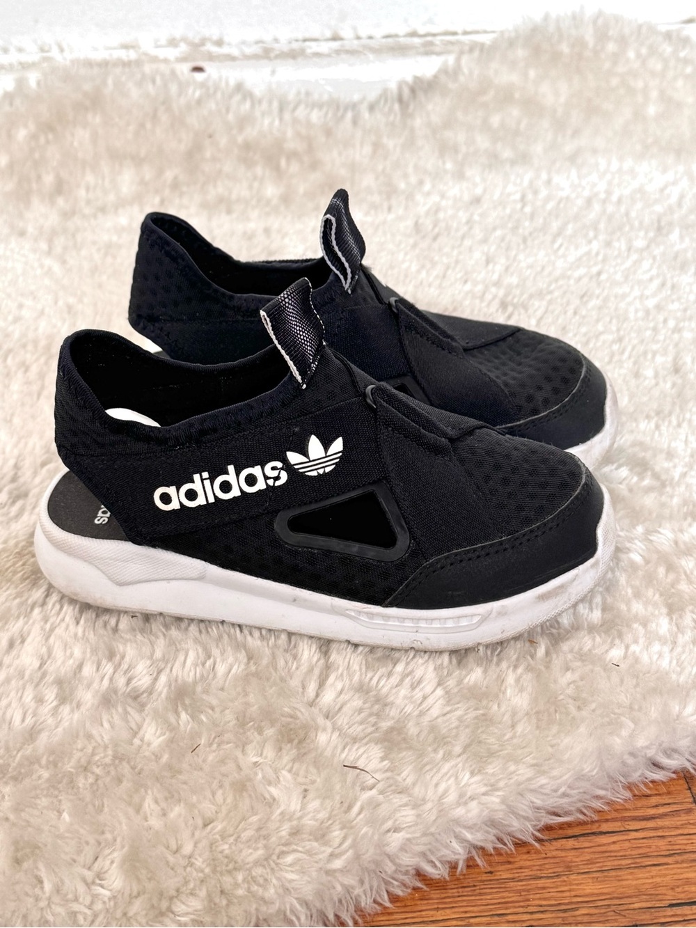Adidas 360 Kids Unisex Sandals Slide Slip On Shoe Black White Sz 1